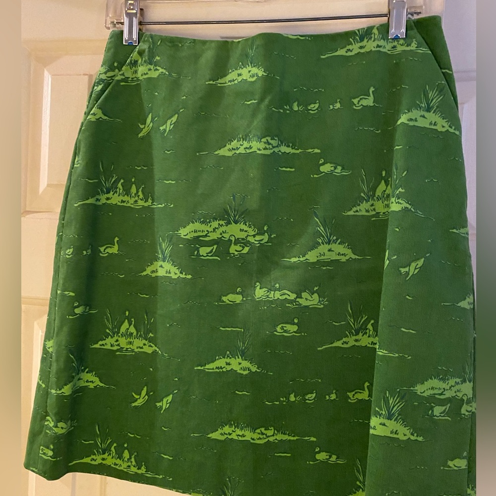 Never worn. No tags